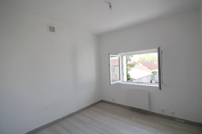 French property for sale in Couture-d'Argenson, Deux-Sèvres - €63,000 - photo 3