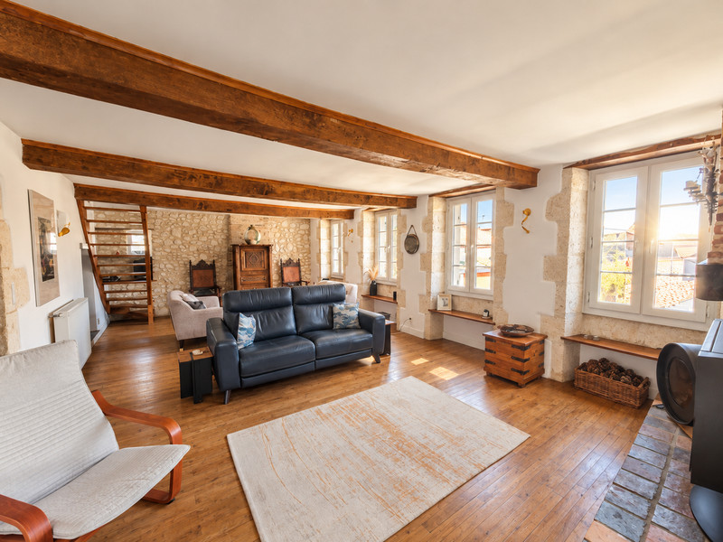French property for sale in Saint-Romain, Charente - €480,000 - photo 3