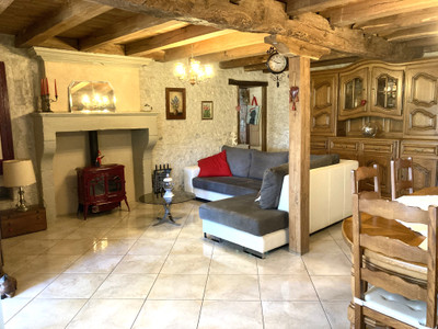 French property for sale in Jurignac, Charente - €334,000 - photo 5