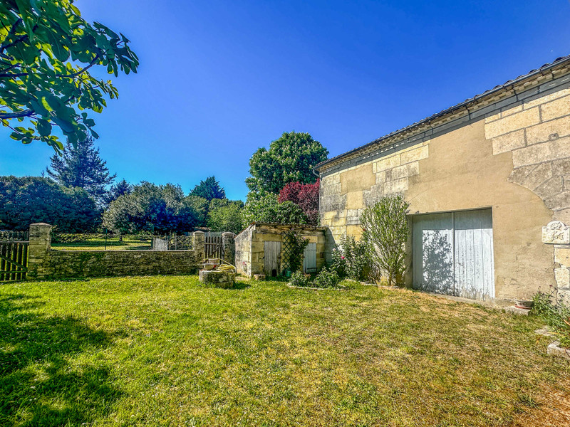 French property for sale in Migron, Charente-Maritime - €272,850 - photo 1