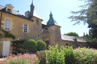chateauin Aubigné-sur-Layon
