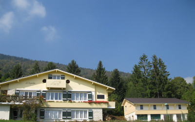 Maison à vendre à Gex, Ain, Rhône-Alpes, avec Leggett Immobilier