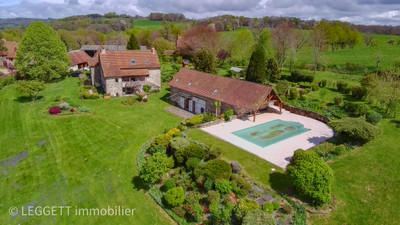 Maison à vendre à Lacapelle-Marival, Lot, Midi-Pyrénées, avec Leggett Immobilier
