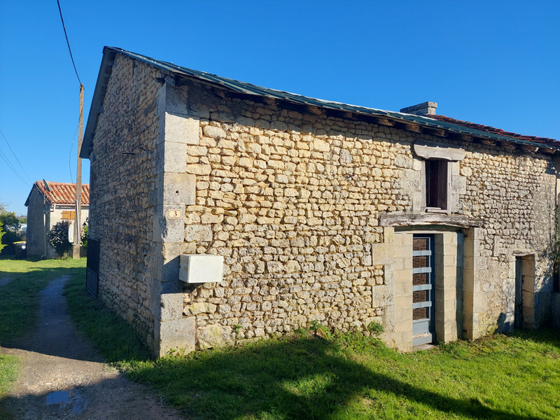 French property for sale in Villebois-Lavalette, Charente - €98,100 - photo 13
