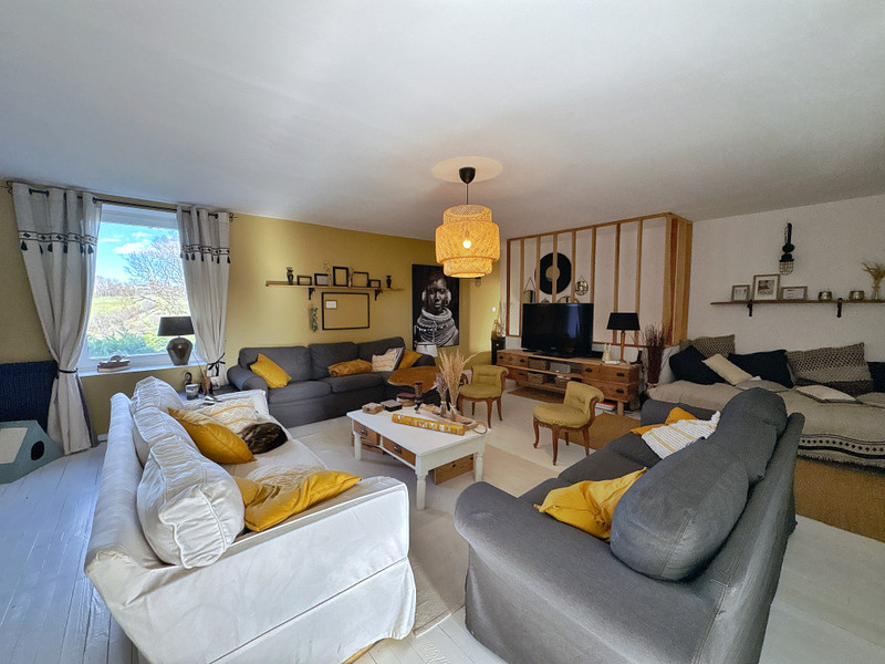 French property for sale in Escoutoux, Puy-de-Dôme - €410,000 - photo 9