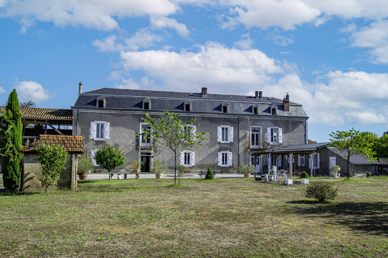 Maison à vendre à Pointis-Inard, Haute-Garonne - 349.000 € - photo 1