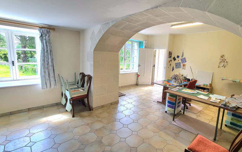 French property for sale in Carelles, Mayenne - €266,000 - photo 5