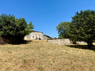 French property for sale in Brossac, Charente - €86,000 - photo 1
