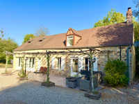Propriété à vendre à Saint-Pierre-des-Nids, Mayenne - 220 000 € - photo n°1