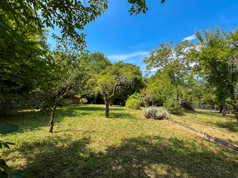 French property for sale in Lauzun, Lot-et-Garonne - €340,000 - photo 2