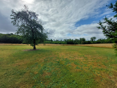 French property for sale in Marthon, Charente - €149,000 - photo 2