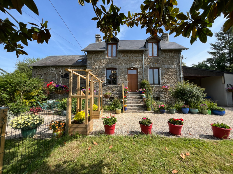 Maison à vendre à Saint-Laurent-de-Terregatte, Manche - 149.000 € - photo 1