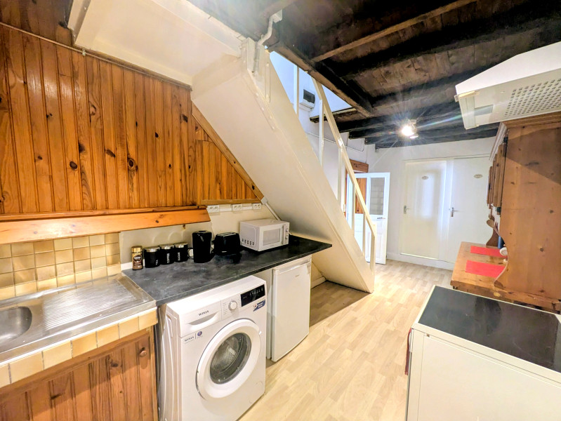 French property for sale in Verruyes, Deux-Sèvres - €51,600 - photo 2
