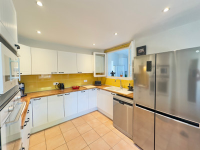 French property for sale in Bize-Minervois, Aude - €432,000 - photo 2