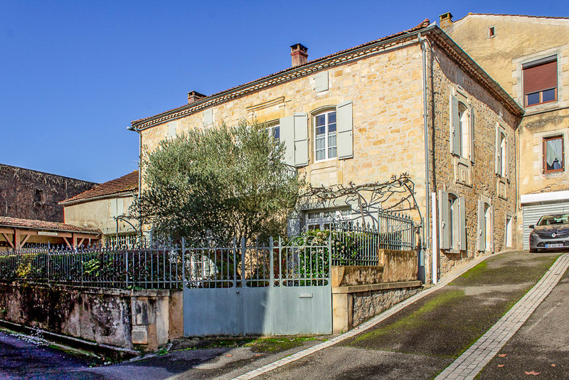 Maison à vendre à Duravel, Lot - 385.100 € - photo 1