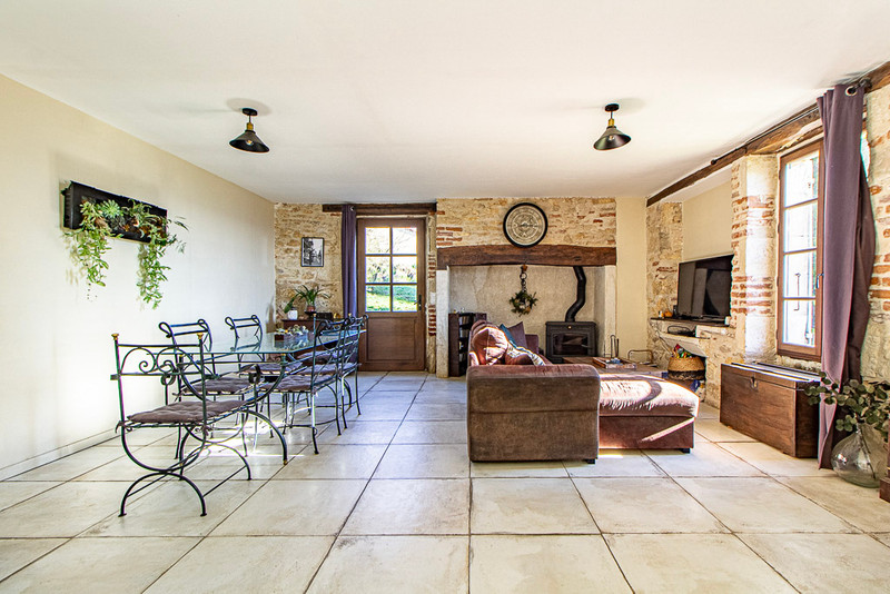 French property for sale in Puy-l'Évêque, Lot - €799,000 - photo 8