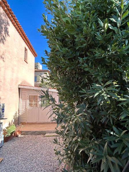 French property for sale in Antibes, Alpes-Maritimes - €695,000 - photo 4