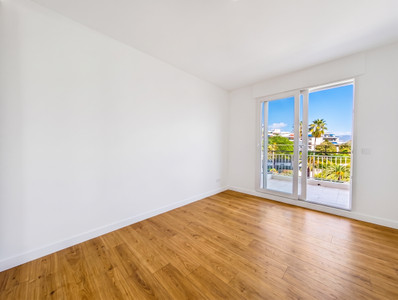 French property for sale in Nice, Alpes-Maritimes - €490,000 - photo 4