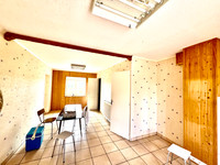 Maison à vendre à Le Grand-Bourg, Creuse - 189.000 € - photo 4