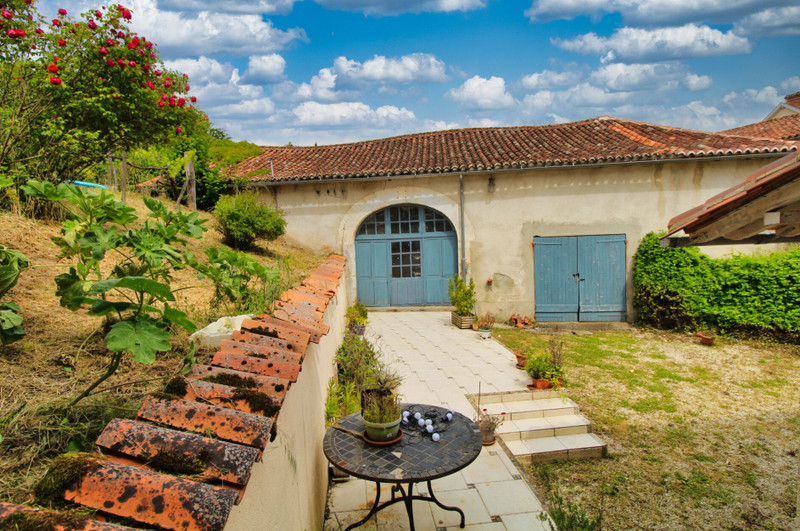French property for sale in Verteillac, Dordogne - &#8364;210,000 - photo 4
