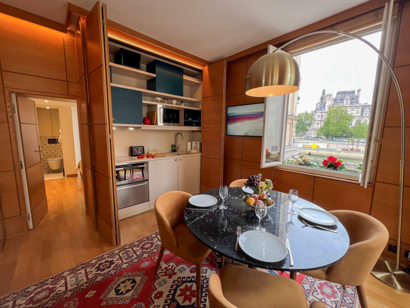 French property for sale in Paris 4e Arrondissement, Paris - €750,000