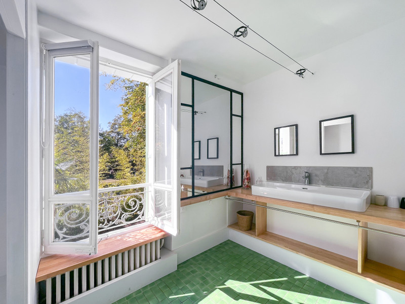 French property for sale in Cergy, Val-d'Oise - €1,100,000 - photo 4