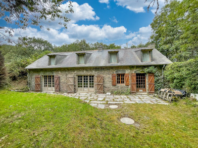Maison à vendre à Bon Repos sur Blavet, Côtes-d'Armor, Bretagne, avec Leggett Immobilier
