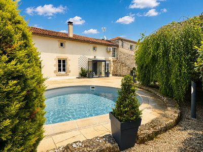 house for sale in Deux-Sèvres