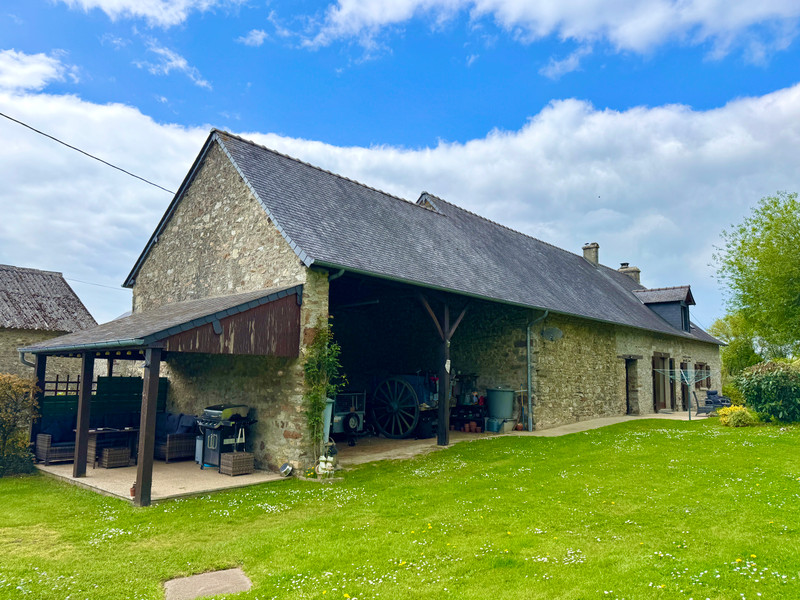French property for sale in Saint-Cyr-en-Pail, Mayenne - €160,000 - photo 13
