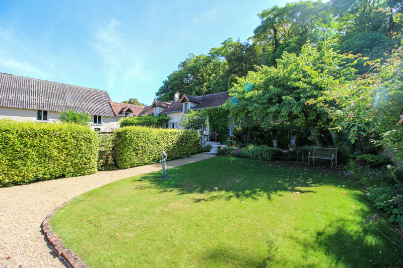 French property for sale in Charnizay, Indre-et-Loire - €472,500 - photo 8