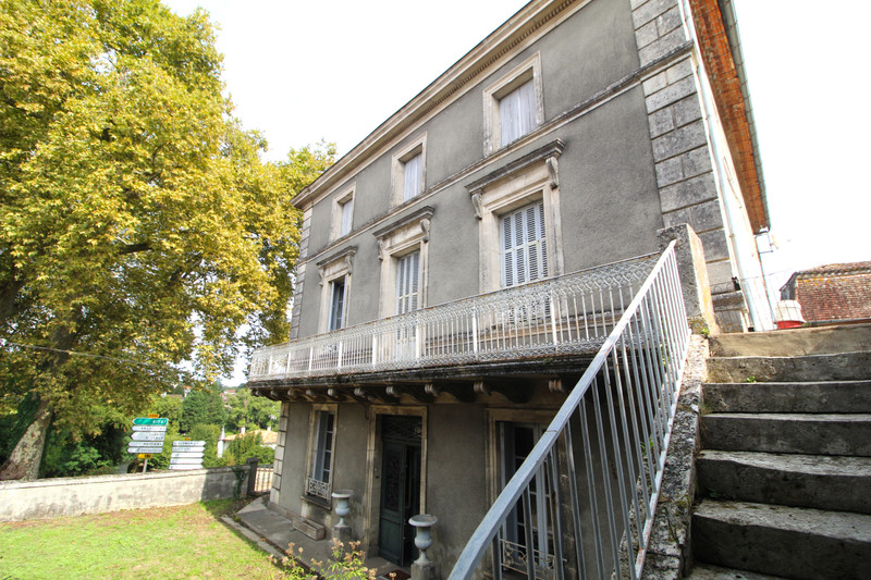 French property for sale in Confolens, Charente - €249,000 - photo 8
