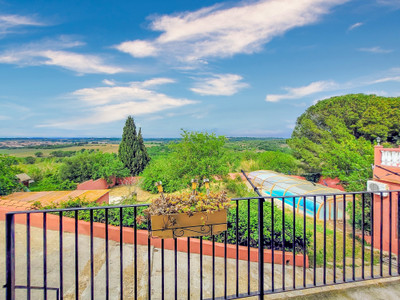 Maison à vendre à Banyuls-dels-Aspres, Pyrénées-Orientales, Languedoc-Roussillon, avec Leggett Immobilier