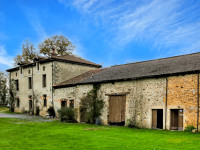Propriété à vendre à Val-d'Oire-et-Gartempe, Haute-Vienne - 452 000 € - photo n°1