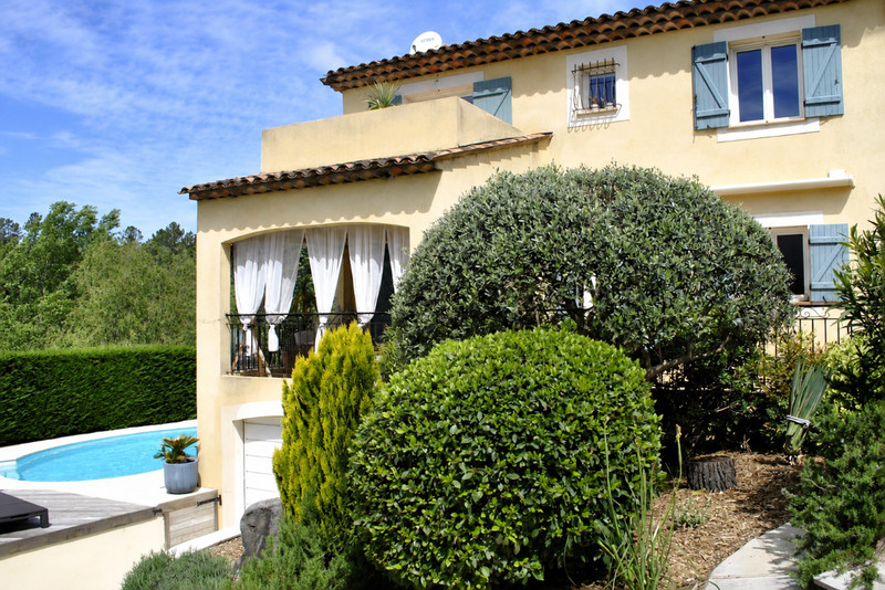 French property for sale in Montauroux, Var - €585,000 - photo 0