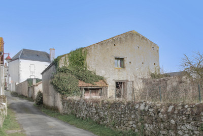 French property for sale in Gourgé, Deux-Sèvres - €155,000 - photo 5