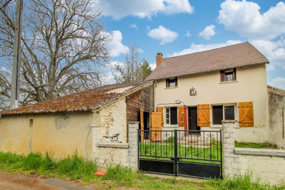 Maison à vendre à La Puye, Vienne, Poitou-Charentes, avec Leggett Immobilier