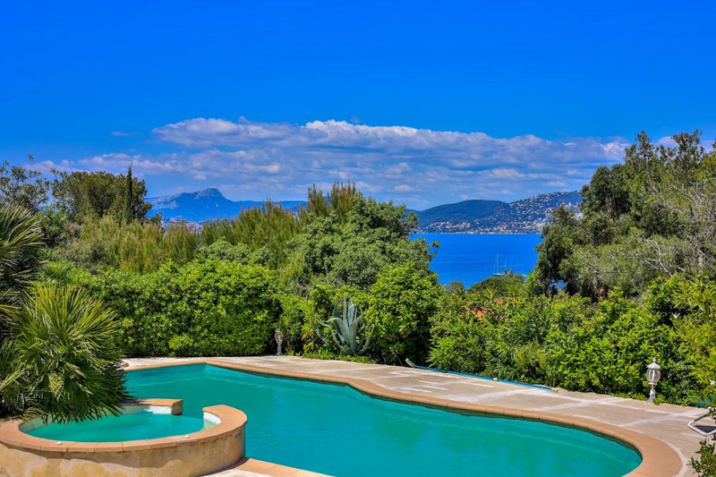 French property for sale in GIENS, Var - €2,383,000 - photo 7