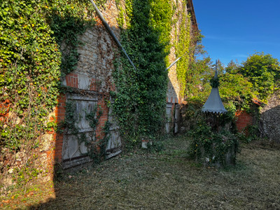French property for sale in Cellefrouin, Charente - €46,600 - photo 4