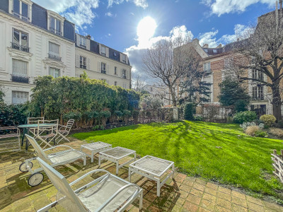 Maison à vendre à Paris 17e Arrondissement, Paris, Île-de-France, avec Leggett Immobilier