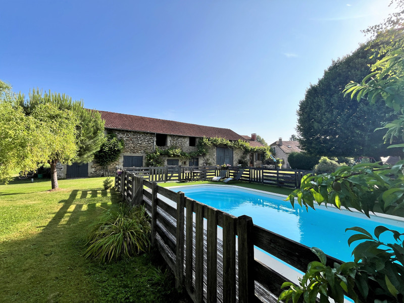 French property for sale in Chalais, Dordogne - €362,000 - photo 2