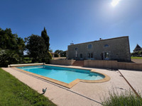 Propriété à vendre à Tonnay-Charente, Charente-Maritime - 567 000 € - photo n°2