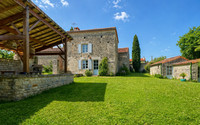 Propriété à vendre à Mansle, Charente - 196 100 € - photo n°1