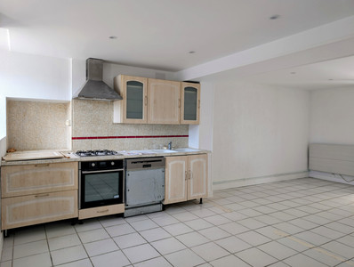 French property for sale in Châlus, Haute-Vienne - €109,000 - photo 3