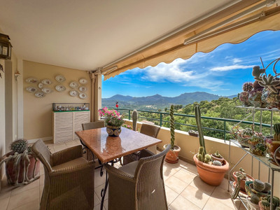 French property for sale in Mandelieu-la-Napoule, Alpes-Maritimes - €570,000 - photo 2