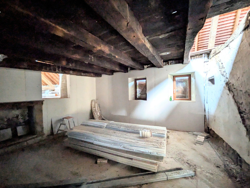French property for sale in La Porcherie, Haute-Vienne - €77,000 - photo 5