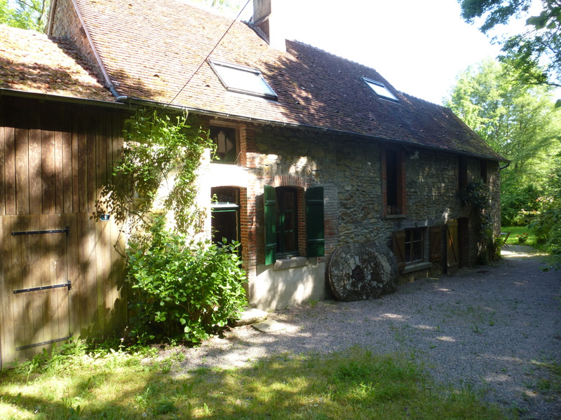 French property for sale in Chéniers, Creuse - €267,500 - photo 0