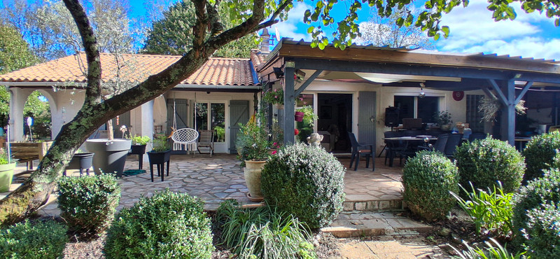 French property for sale in Le Busseau, Deux-Sèvres - €572,400 - photo 5