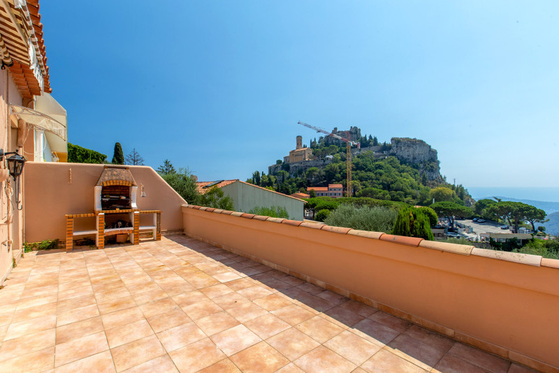 French property for sale in Èze, Alpes-Maritimes - €1,200,000 - photo 3