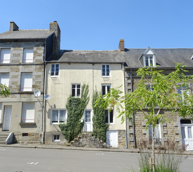 Maison à vendre à Bellou-en-Houlme, Orne - 58.600 € - photo 1