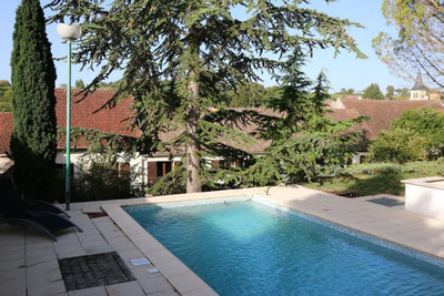 French property for sale in Beaune, Côte-d'Or - €365,000 - photo 1